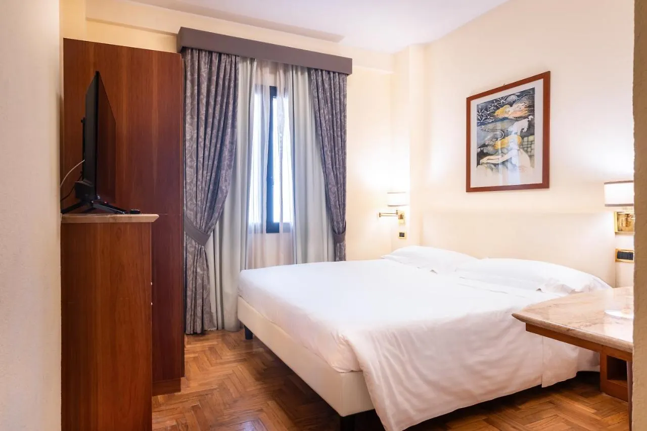 Hotel Airone Grosseto 4*,  Italia