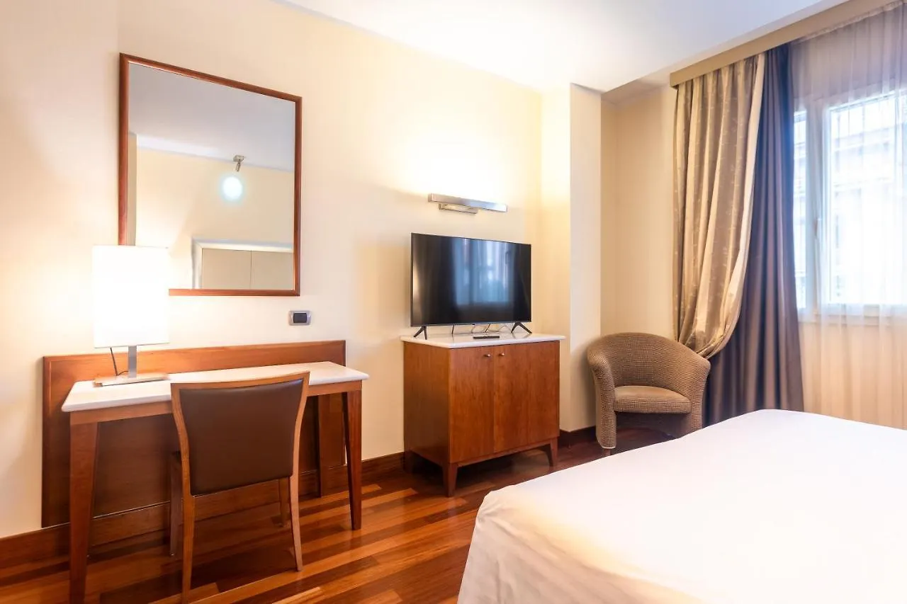 Hotel Airone Grosseto 4*,